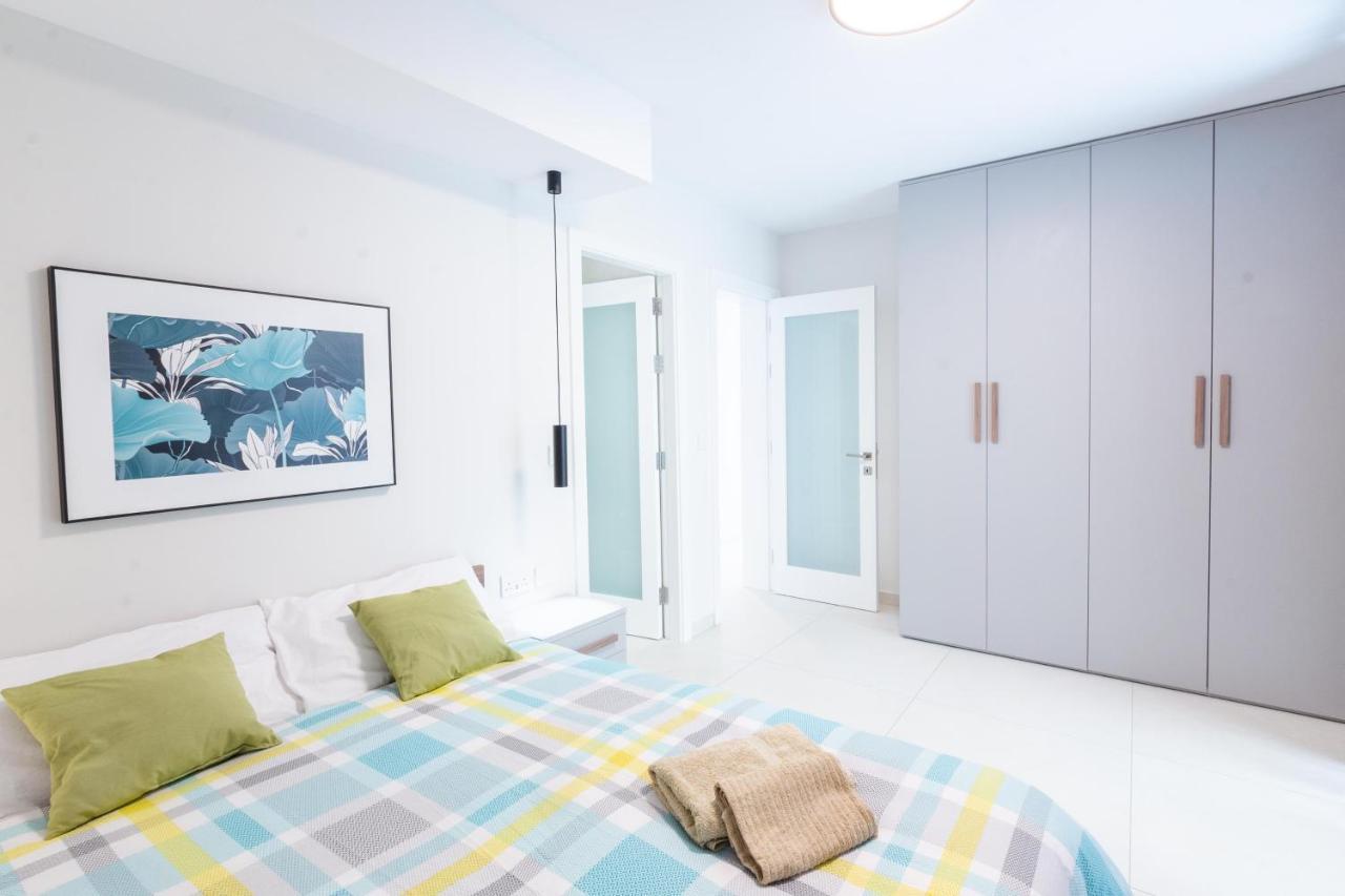 Seafront Luxury Apartment San Pawl il-Baħar Kültér fotó
