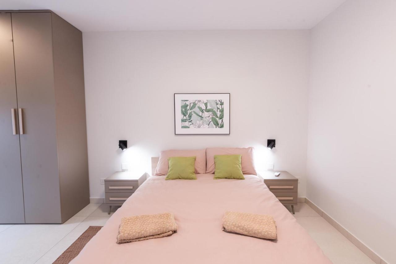 Seafront Luxury Apartment San Pawl il-Baħar Kültér fotó